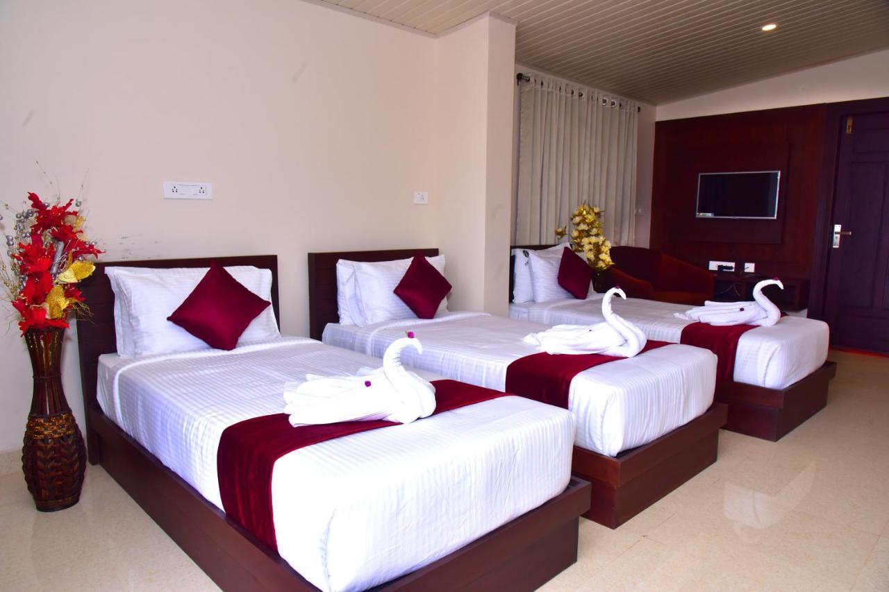 Hotel Coorg Palace Madikeri Esterno foto